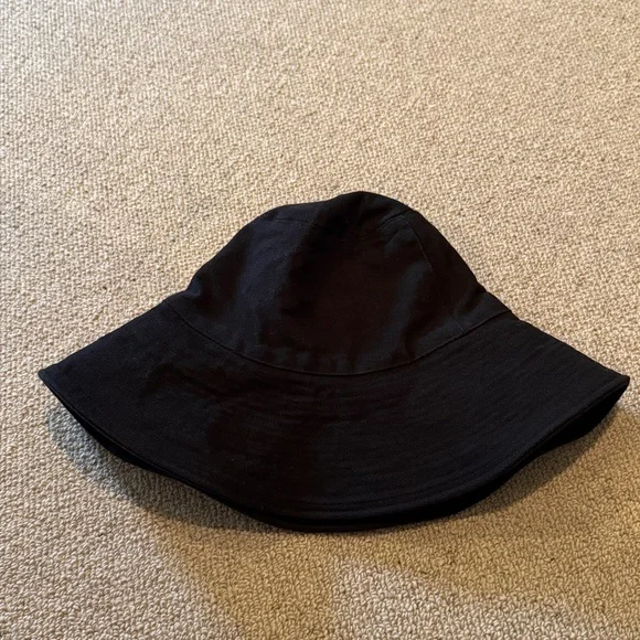 DOEN Canvas Wide Black Bucket Hat Size M/L - Picture 3 of 5
